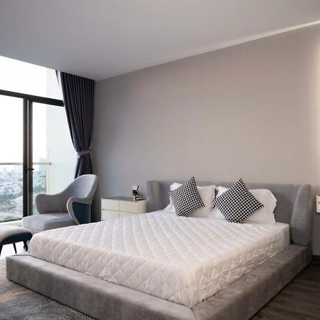Bearbrick Homestay Near Beach, Csj Tower Apartment ブンタオ エクステリア 写真