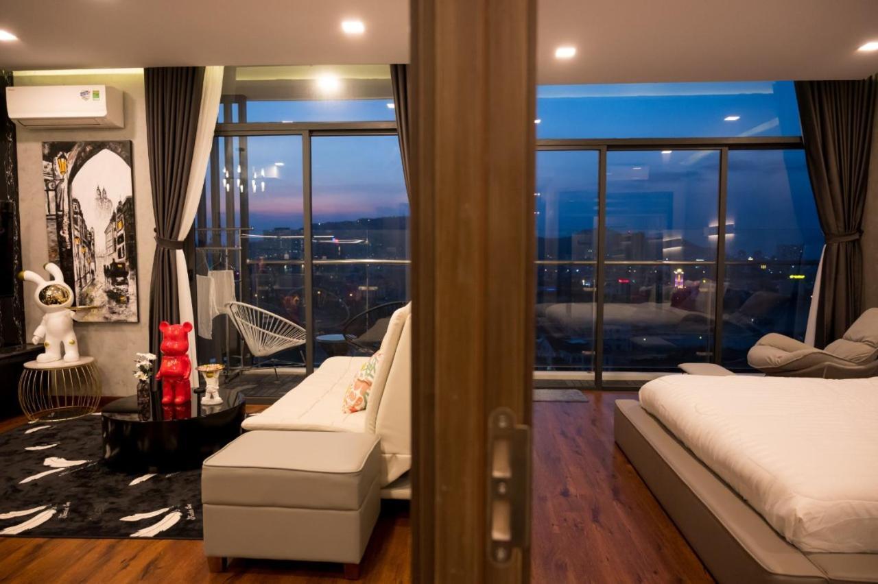 Bearbrick Homestay Near Beach, Csj Tower Apartment ブンタオ エクステリア 写真