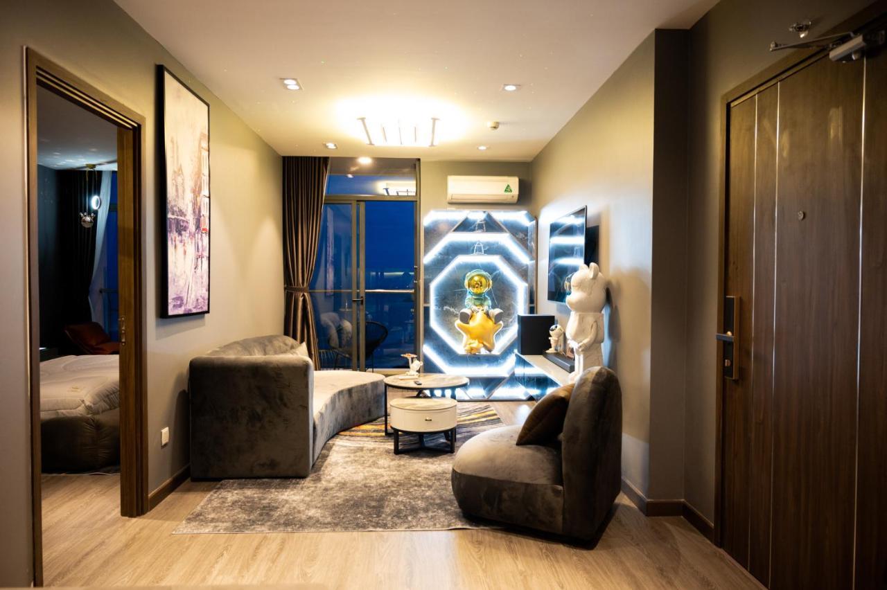 Bearbrick Homestay Near Beach, Csj Tower Apartment ブンタオ エクステリア 写真
