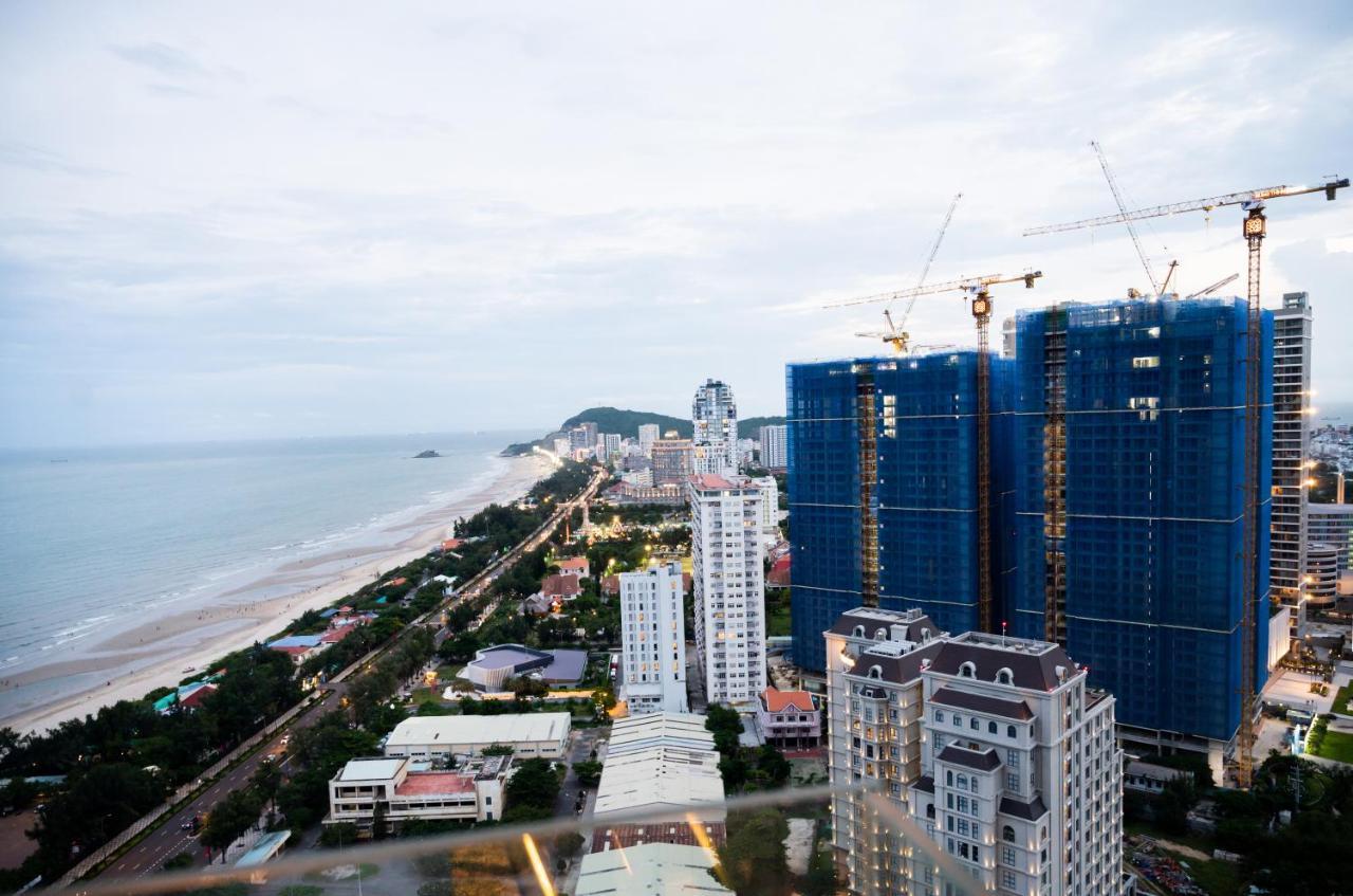 Bearbrick Homestay Near Beach, Csj Tower Apartment ブンタオ エクステリア 写真