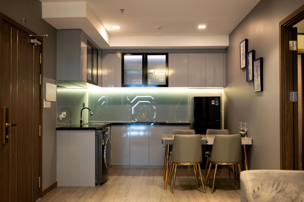 Bearbrick Homestay Near Beach, Csj Tower Apartment ブンタオ エクステリア 写真