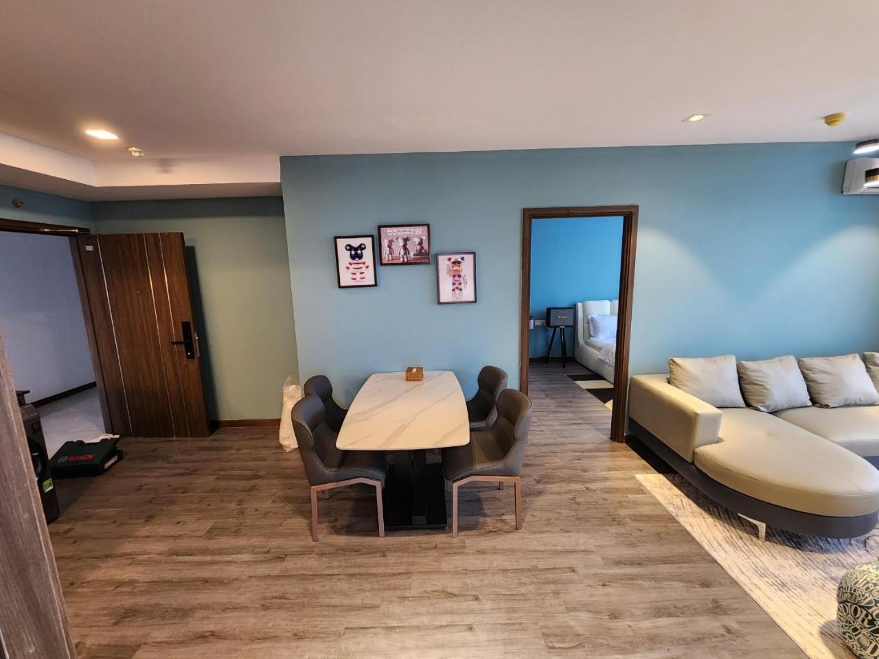 Bearbrick Homestay Near Beach, Csj Tower Apartment ブンタオ エクステリア 写真