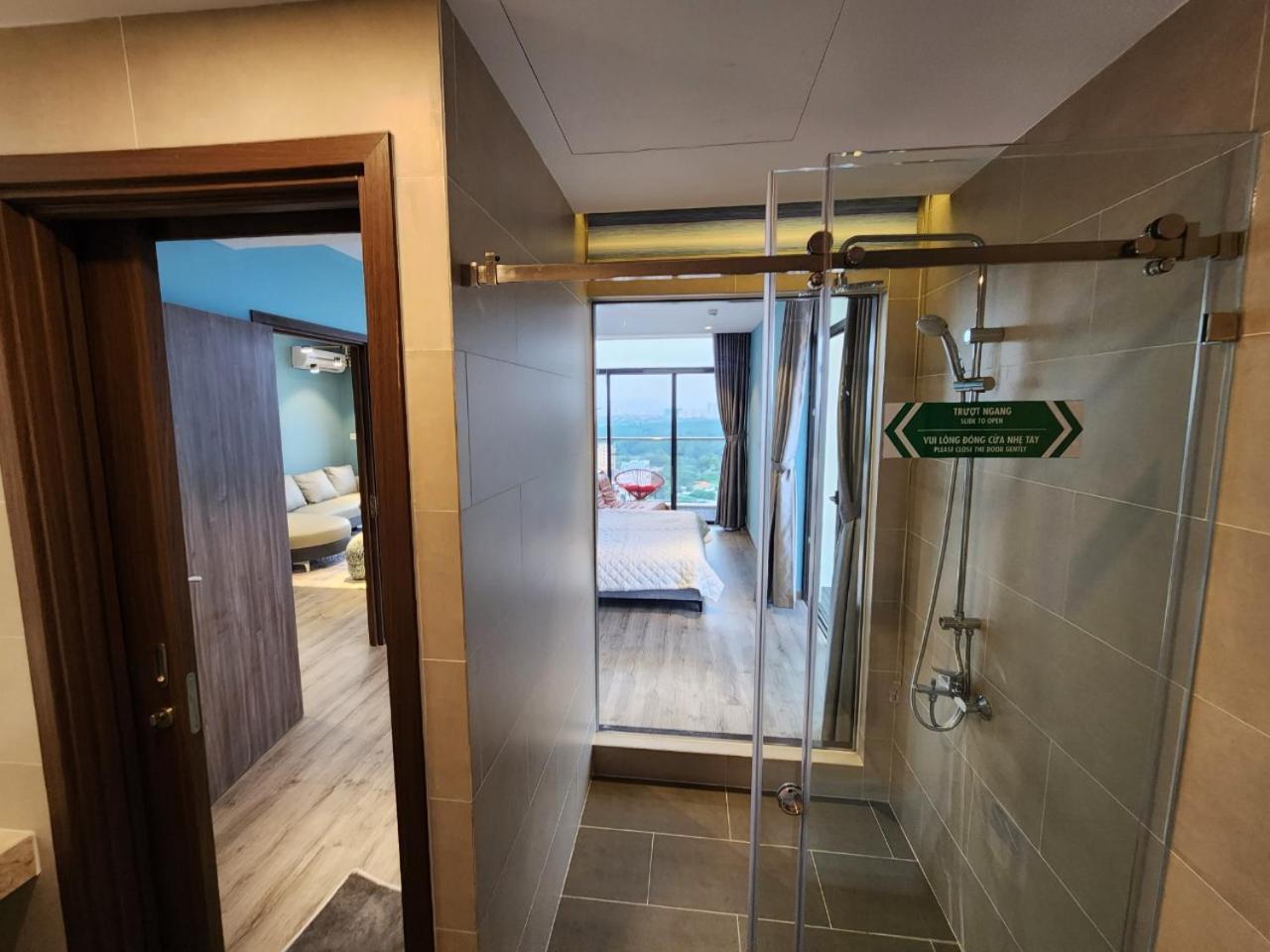 Bearbrick Homestay Near Beach, Csj Tower Apartment ブンタオ エクステリア 写真