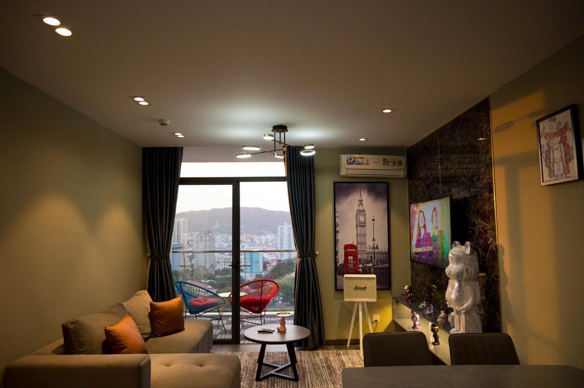 Bearbrick Homestay Near Beach, Csj Tower Apartment ブンタオ エクステリア 写真