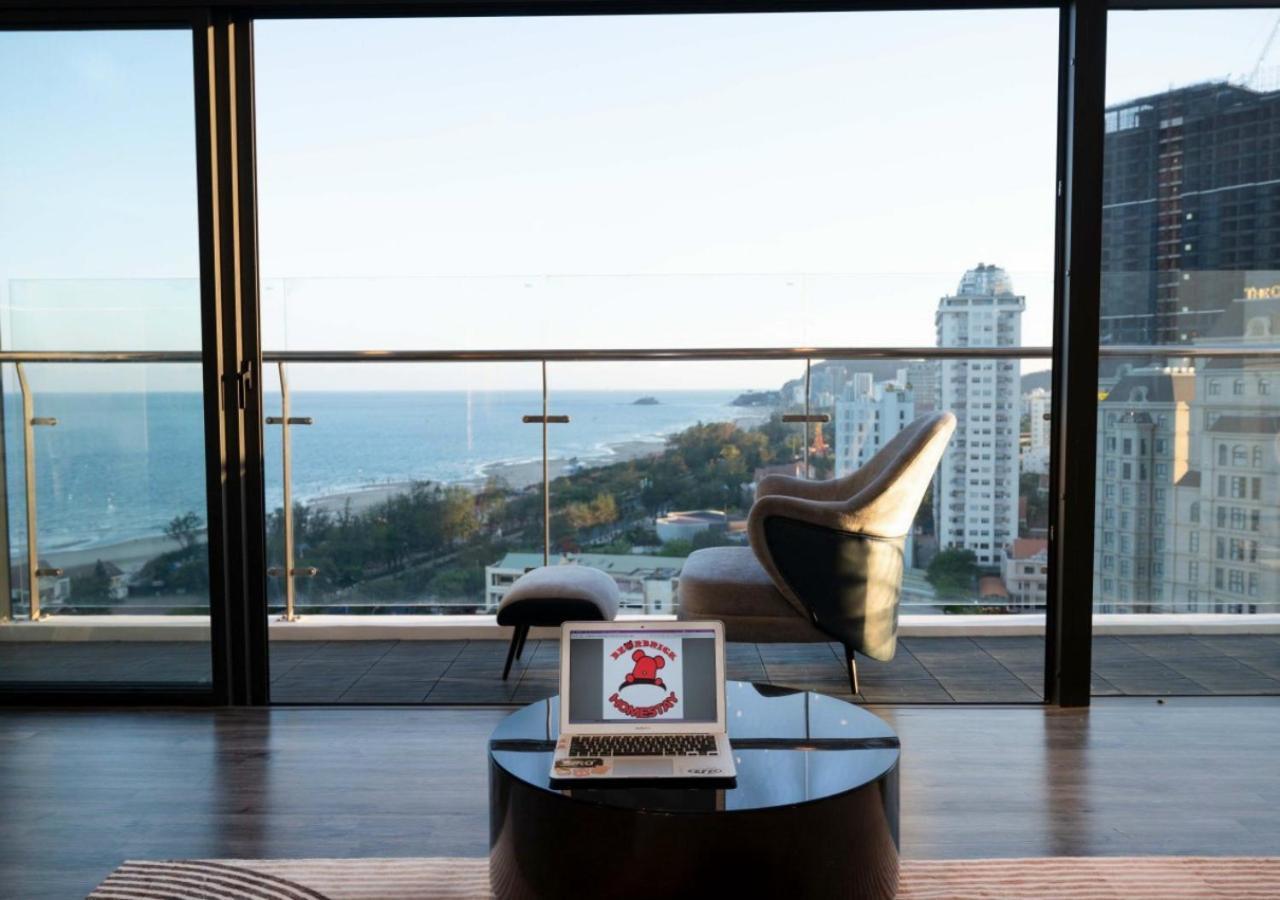 Bearbrick Homestay Near Beach, Csj Tower Apartment ブンタオ エクステリア 写真